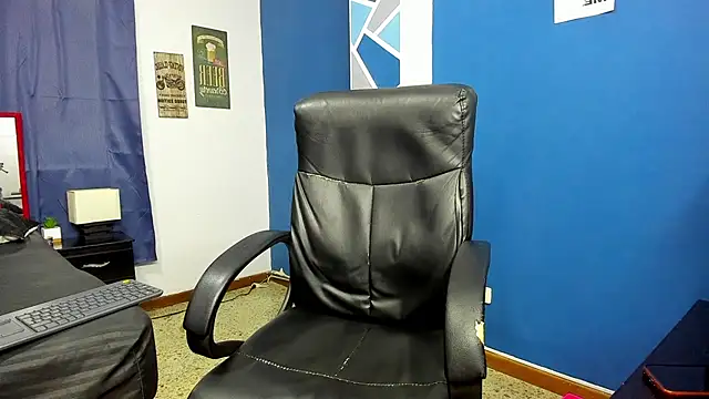 goodgirlxxl online show from 04-04-26, 11:11