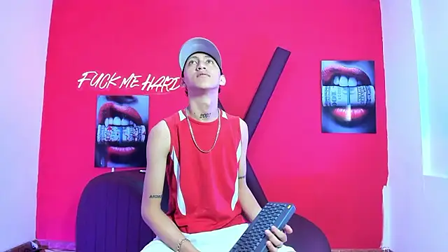 Snapshot of BOYS_PLAY chatting on 02-18-26, 01:29 BOYS PLAY online show from 02-18-26, 01:29