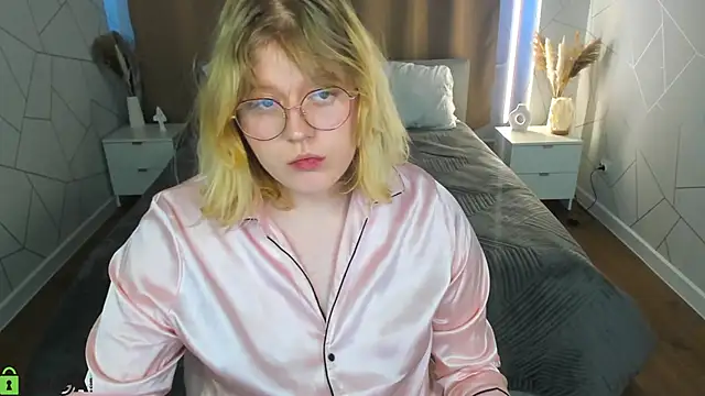 luna c0ra online show from 04-09-26, 01:07