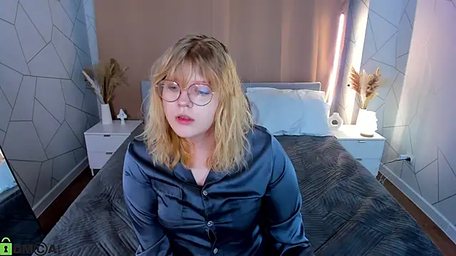 luna c0ra online show from 02-22-26, 01:08