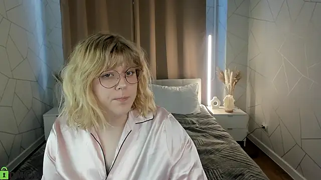 luna c0ra online show from 03-19-26, 01:05