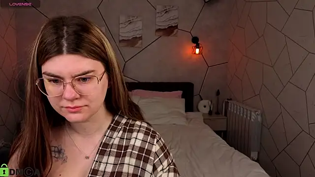 zoe j0y online show from 02-25-26, 01:39