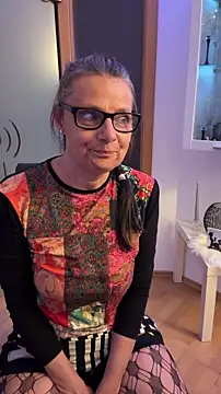 Snapshot of Dance_Lady chatting on 05-17-26, 07:58 Dance Lady online show from 05-17-26, 07:58
