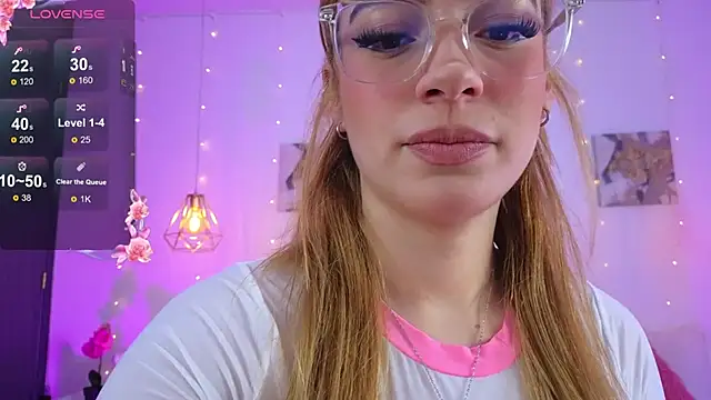 Emma softt online show from 04-14-26, 03:33