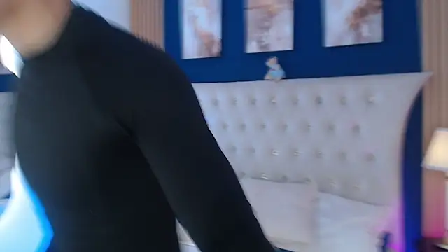 Snapshot of Aiden_Rivers_ chatting on 04-10-26, 12:45 Aiden Rivers online show from 04-10-26, 12:45