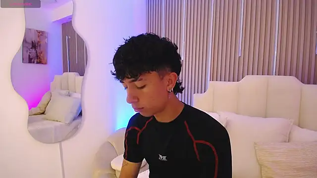 Snapshot of Aiden_Rivers_ chatting on 03-25-26, 12:48 Aiden Rivers online show from 03-25-26, 12:48