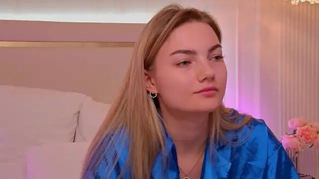 Snapshot of Sona_Lavberi chatting on 05-11-26, 04:04 Sona Lavberi online show from 05-11-26, 04:04