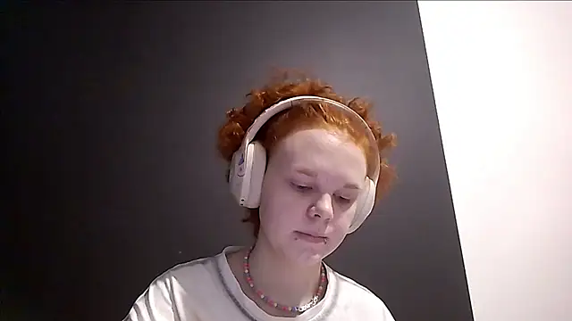 CurlaPettyBom online show from 02-16-26, 09:19