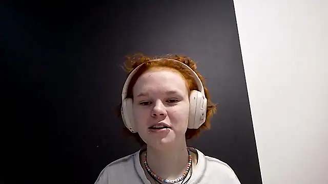 CurlaPettyBom online show from 02-20-26, 08:16