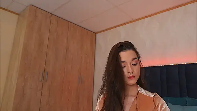 LucyDeLuca online show from 03-19-26, 05:18