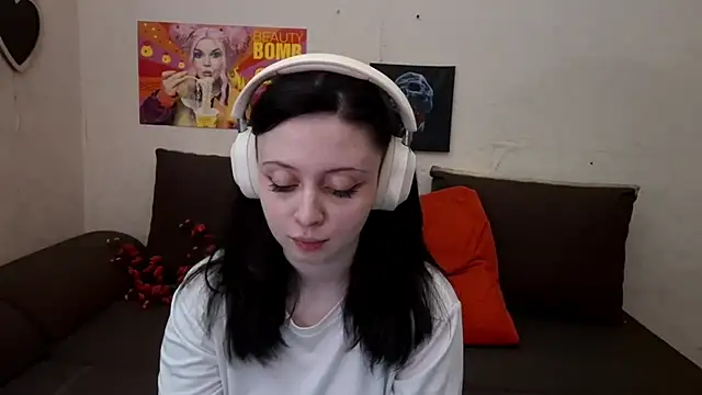 Snapshot of MindyMinty chatting on 02-16-26, 07:29 MindyMinty online show from 02-16-26, 07:29