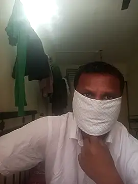 hunk man online show from 02-21-26, 12:18