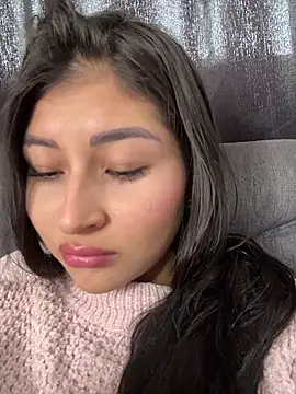 Aylin fire online show from 03-18-26, 07:15