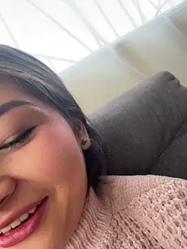 Aylin fire online show from 03-15-26, 02:57