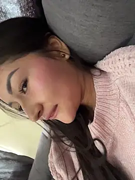 Aylin fire online show from 03-12-26, 05:06