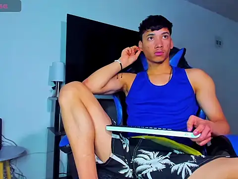 Lyam Russo online show from 04-16-26, 06:36