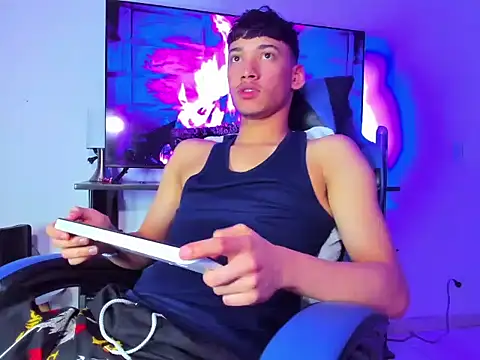 Lyam Russo online show from 03-17-26, 05:21