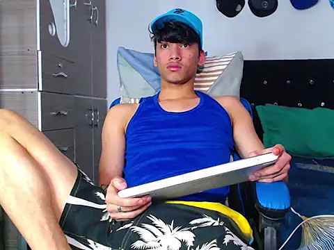 Lyam Russo online show from 03-03-26, 07:32