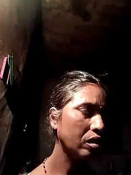 Hot re83 online show from 02-22-26, 10:00