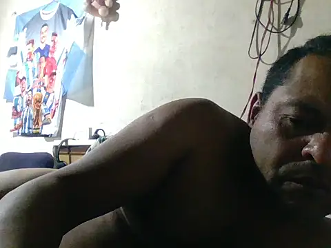 Snapshot of DesexedCooler chatting on 07-13-26, 01:38 DesexedCooler online show from 07-13-26, 01:38
