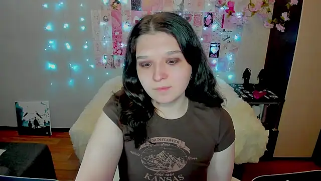 Snapshot of Kate_Acid chatting on 04-21-26, 01:42 Kate Acid online show from 04-21-26, 01:42