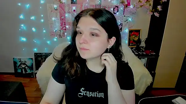 Snapshot of Kate_Acid chatting on 05-03-26, 11:30 Kate Acid online show from 05-03-26, 11:30