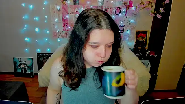 Snapshot of Kate_Acid chatting on 05-25-26, 11:47 Kate Acid online show from 05-25-26, 11:47