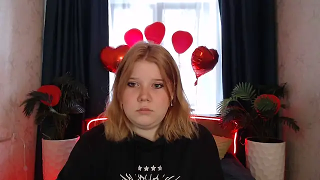 StripGyrl online show from 03-05-26, 08:22