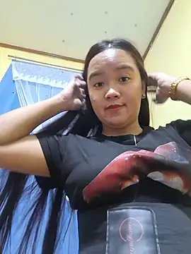 Snapshot of Polished_Princess chatting on 06-14-26, 01:01 Polished Princess online show from 06-14-26, 01:01