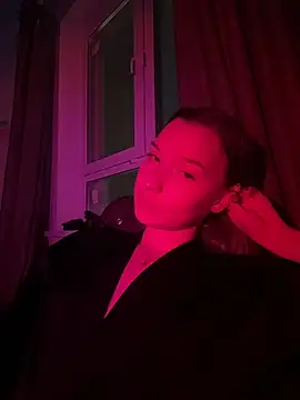 Snapshot of EmmaTurners chatting on 02-25-26, 05:57 EmmaTurners online show from 02-25-26, 05:57