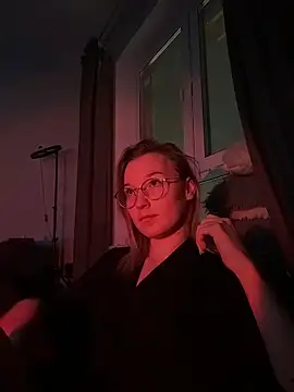 Snapshot of EmmaTurners chatting on 02-20-26, 06:43 EmmaTurners online show from 02-20-26, 06:43