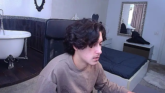 Snapshot of GriffinDane chatting on 02-27-26, 07:30 GriffinDane online show from 02-27-26, 07:30