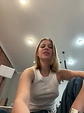 Eva Leen online show from 02-26-26, 04:07