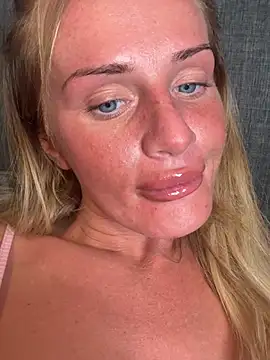 jadey19x online show from 07-27-26, 08:38