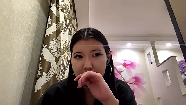 MaeRaads online show from 02-20-26, 06:54