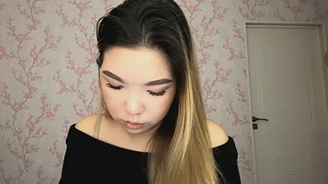 Elina Mottel online show from 02-18-26, 09:28