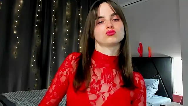 megann fox2 online show from 03-25-26, 05:56