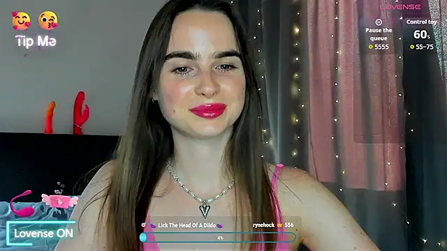 Snapshot of megann_fox2 chatting on 07-04-26, 04:33 megann fox2 online show from 07-04-26, 04:33