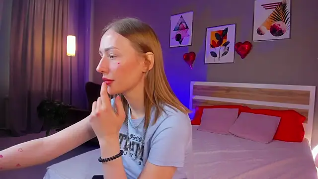 A Alise online show from 02-24-26, 11:11