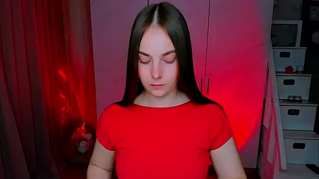 Snapshot of Maddy_Wood_ chatting on 06-01-26, 02:28 Maddy Wood online show from 06-01-26, 02:28
