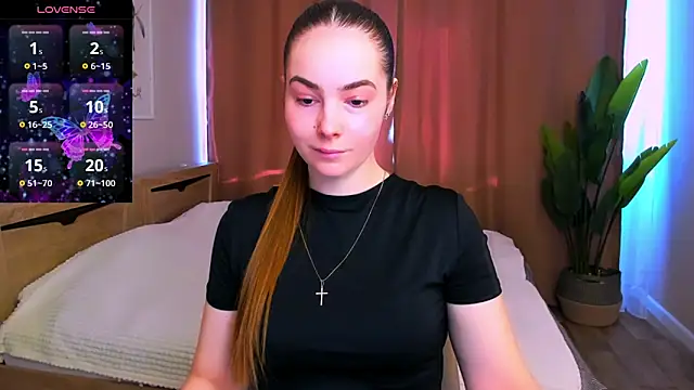 Snapshot of Maddy_Wood_ chatting on 03-14-26, 12:11 Maddy Wood online show from 03-14-26, 12:11