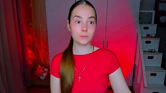 Snapshot of Maddy_Wood_ chatting on 05-18-26, 09:03 Maddy Wood online show from 05-18-26, 09:03
