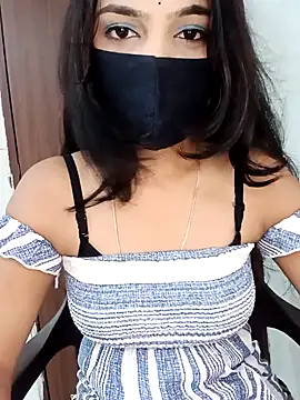 Snapshot of Cutie_babes01 chatting on 06-15-26, 03:34 Cutie babes01 online show from 06-15-26, 03:34