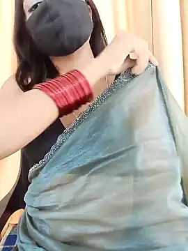 Snapshot of Cutie_babes01 chatting on 04-06-26, 04:46 Cutie babes01 online show from 04-06-26, 04:46