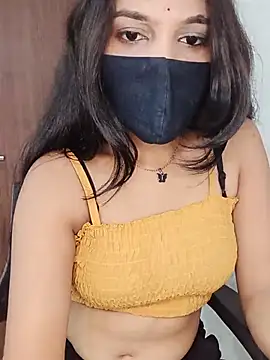 Snapshot of Cutie_babes01 chatting on 06-11-26, 12:32 Cutie babes01 online show from 06-11-26, 12:32