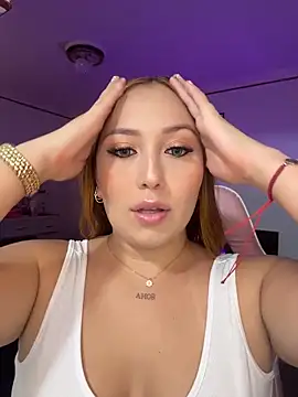 Kiarhatrixie1 online show from 03-26-26, 05:33