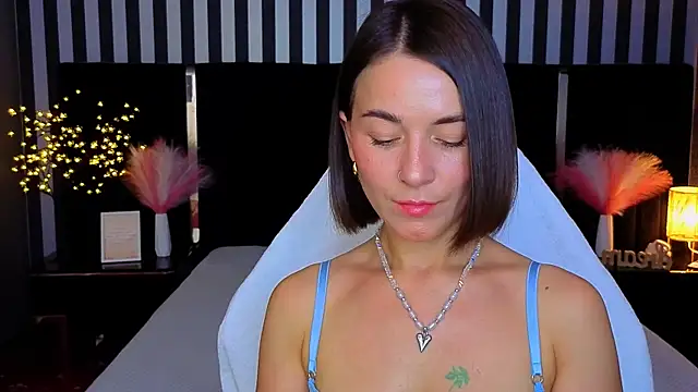 GracefulMichelle online show from 06-26-26, 07:42