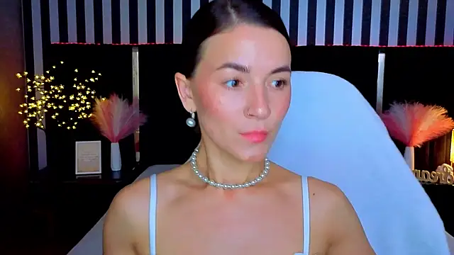 GracefulMichelle online show from 06-27-26, 07:42