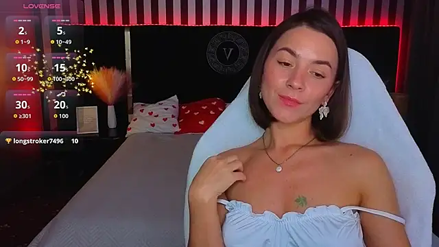 Snapshot of GracefulMichelle chatting on 05-16-26, 07:24 GracefulMichelle online show from 05-16-26, 07:24