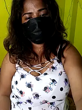 Snapshot of NISHHAA chatting on 05-05-26, 08:01 NISHHAA online show from 05-05-26, 08:01